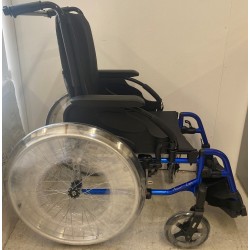 FAUTEUIL ROULANT MANUEL ACTION 3 LIGHT INVACARE