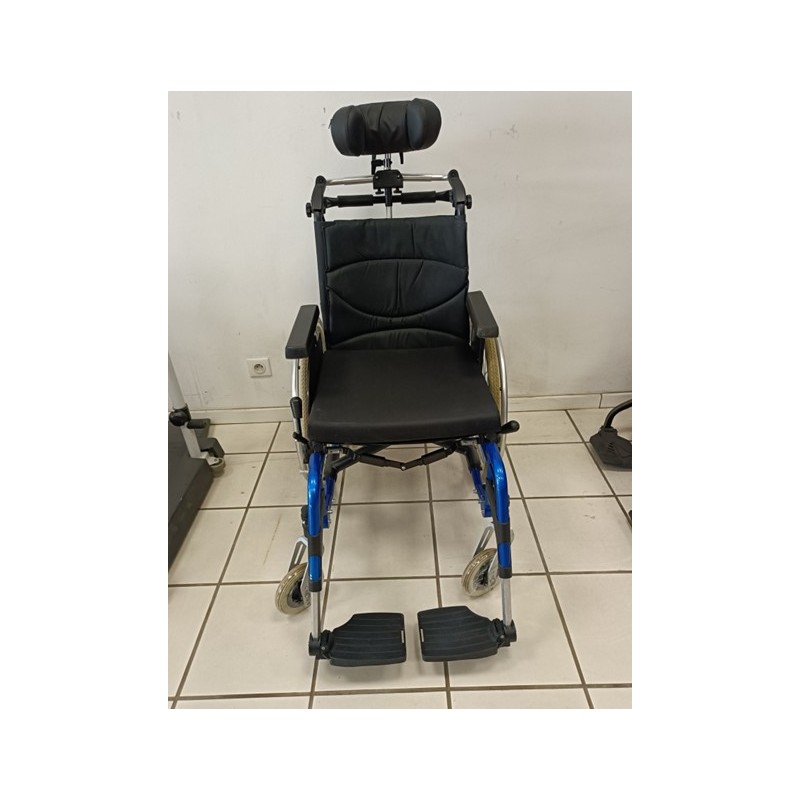 Fauteuil roulant manuel V500 double commande gauche T44 cm VERMEIREN