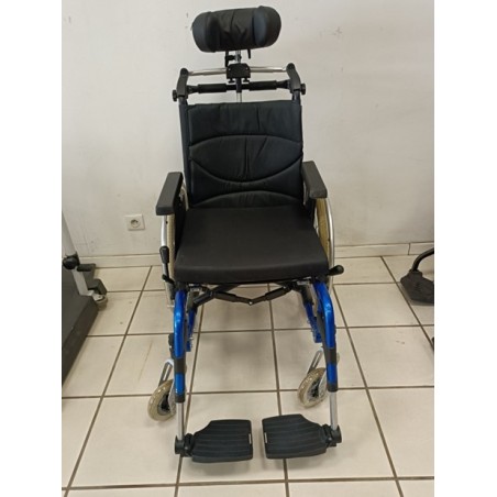 Fauteuil roulant manuel V500 double commande gauche T44 cm VERMEIREN