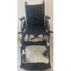 FAUTEUIL ROULANT MANUEL DRIVE DEVILBISS NOVO LIGHT