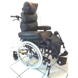 Fauteuil roulant manuel confort Weekly de la marque Rupiani recycl'aide recyclaide recycl aide recycle aide