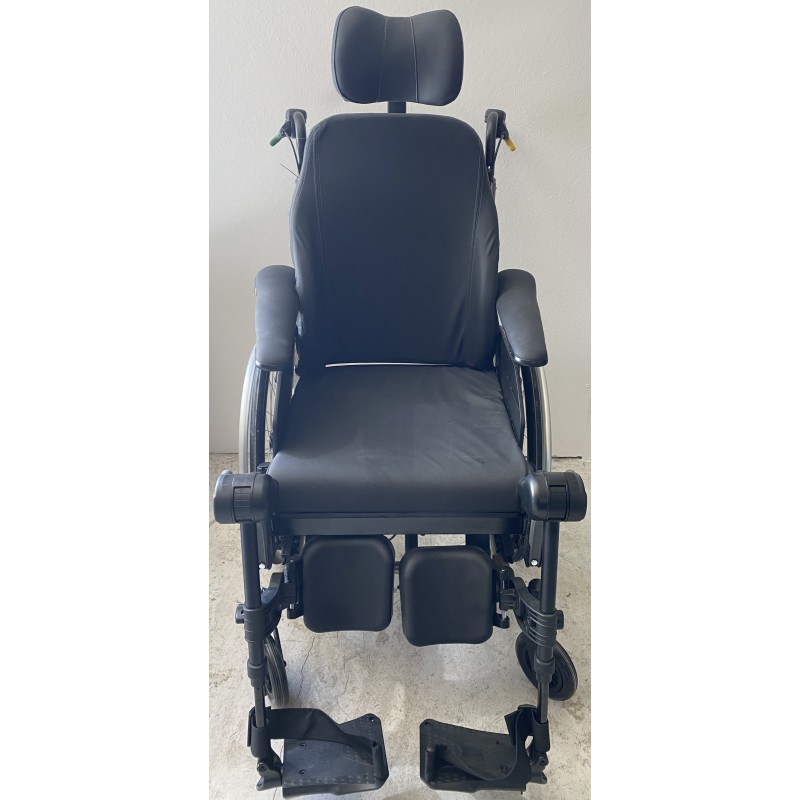 Fauteuil roulant confort Rea Clematis Pro INVACARE