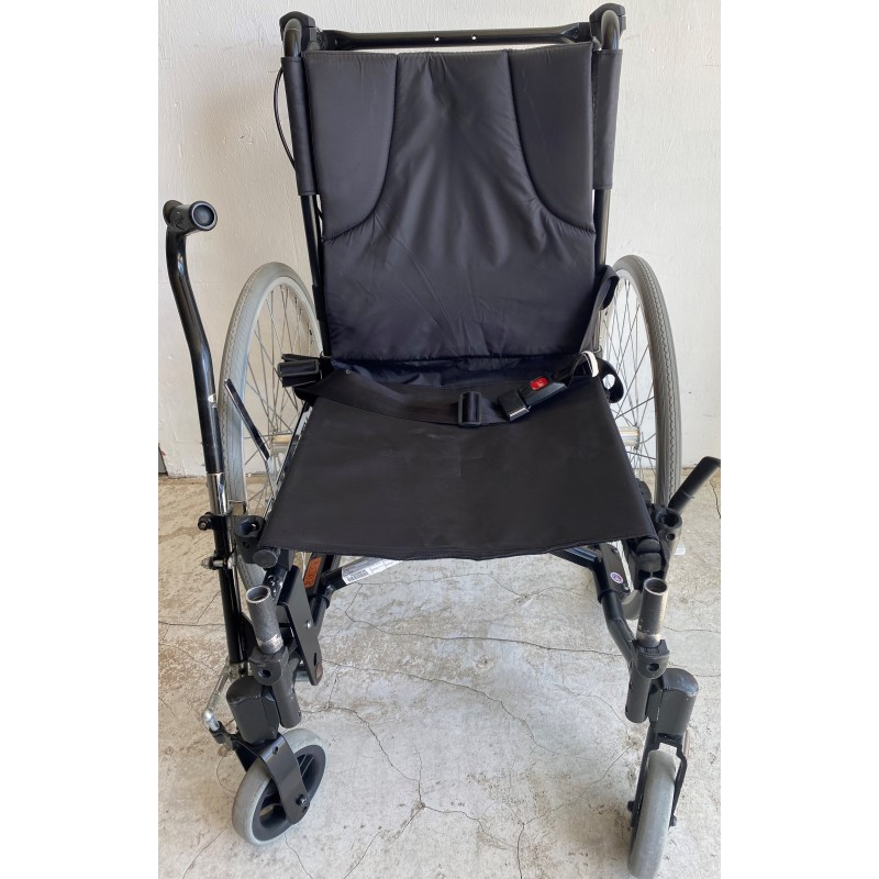 Fauteuil Roulant Manuel ACTION 3 INVACARE