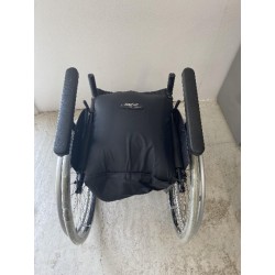 Fauteuil roulant manuel actif pliable Ultra Light KÜSCHALL