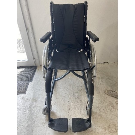 Fauteuil roulant manuel actif pliable Ultra Light KÜSCHALL