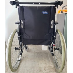 FAUTEUIL ROULANT MANUEL ACTION 2NG  INVACARE